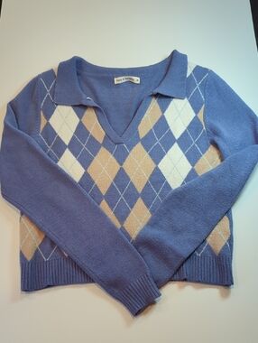 Moon And Madison Sweater Size M